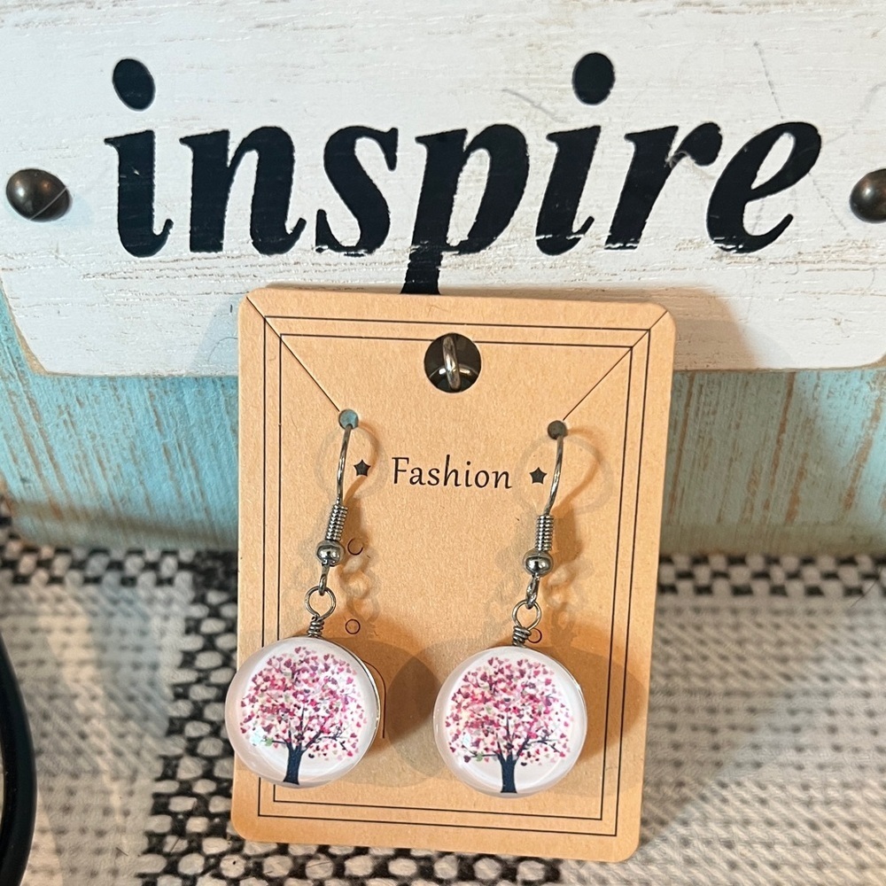 Pink Tree Design Earrings - Picture 4 of 4